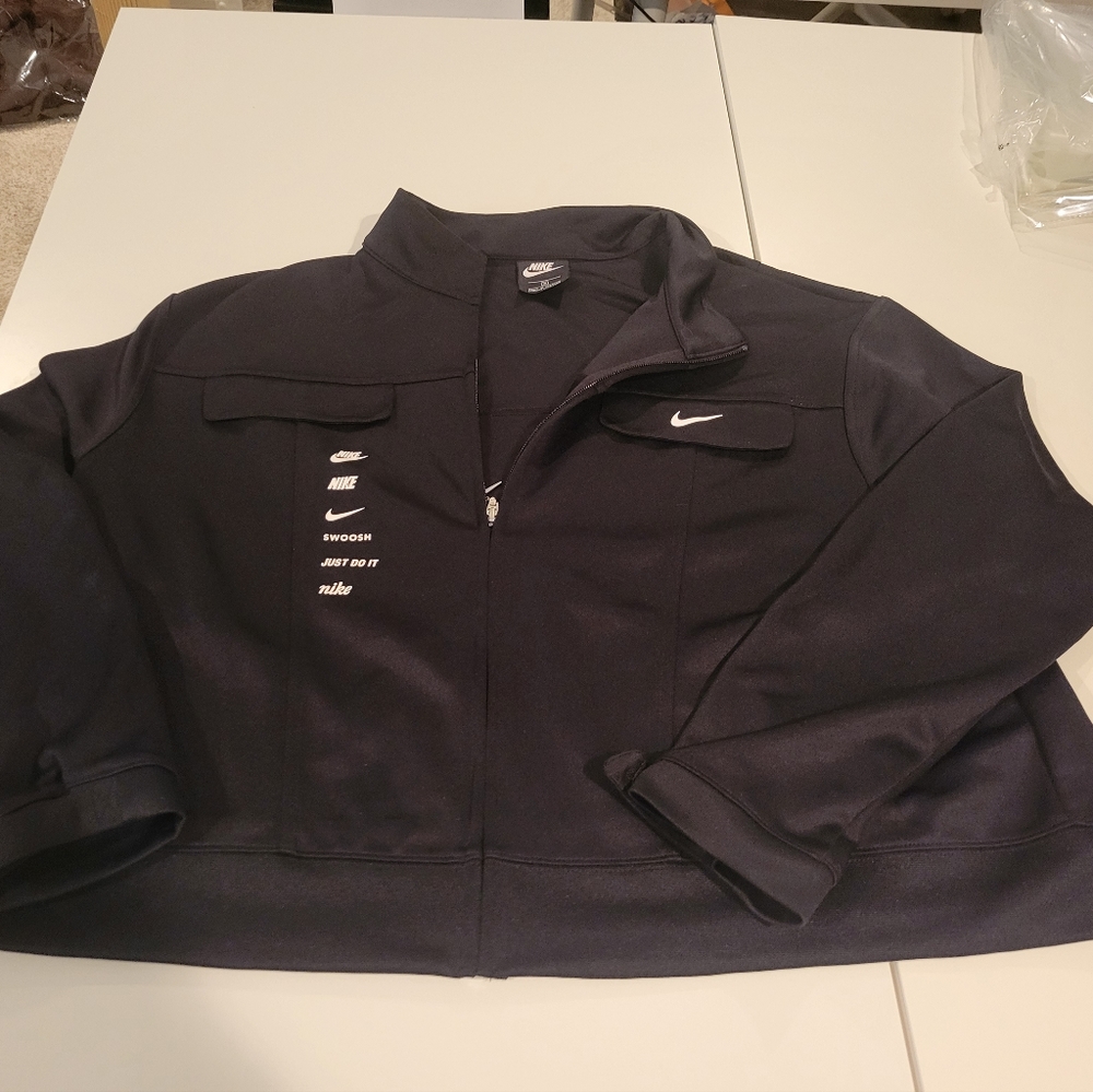 Nike Cropped Black Jacket Size 1X full Zip